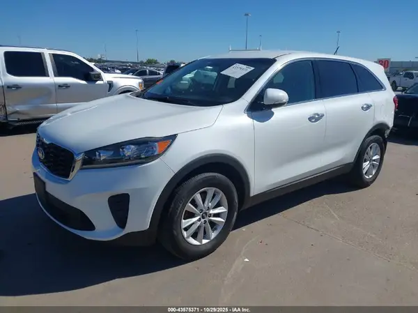 5XYPG4A35KG545540 2019 KIA SORENTO - Image 2