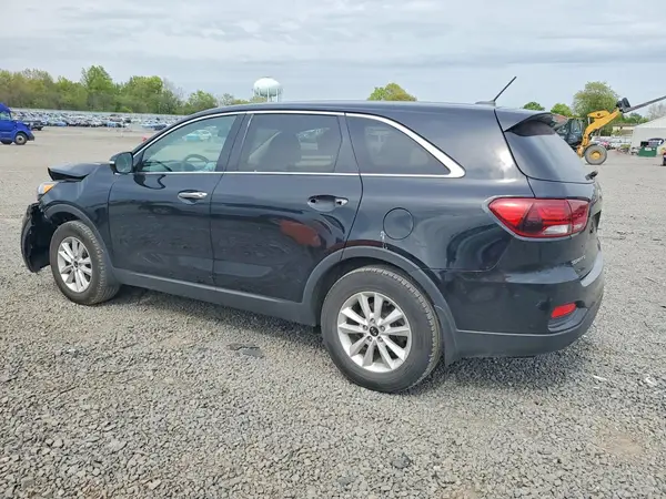 5XYPG4A35KG545585 2019 KIA SORENTO - Image 2