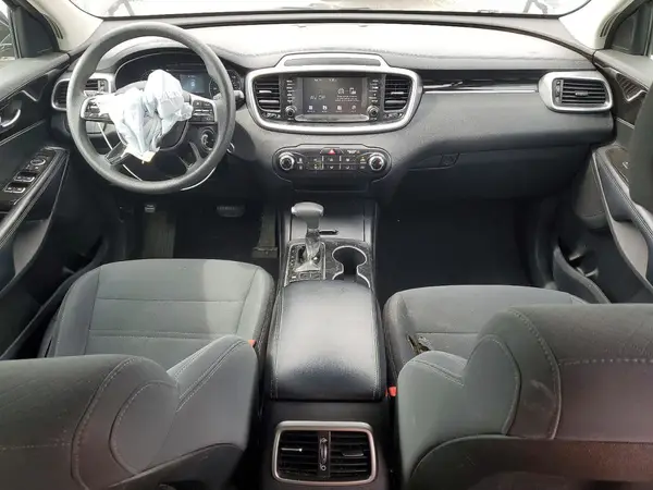 5XYPG4A35KG545585 2019 KIA SORENTO - Image 8