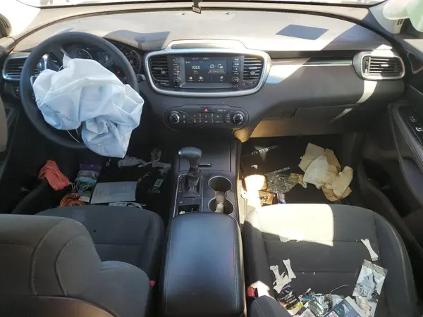 5XYPG4A35KG549474 2019 KIA SORENTO - Image 8