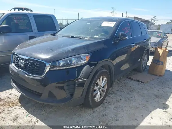 5XYPG4A35KG549507 2019 KIA SORENTO - Image 2