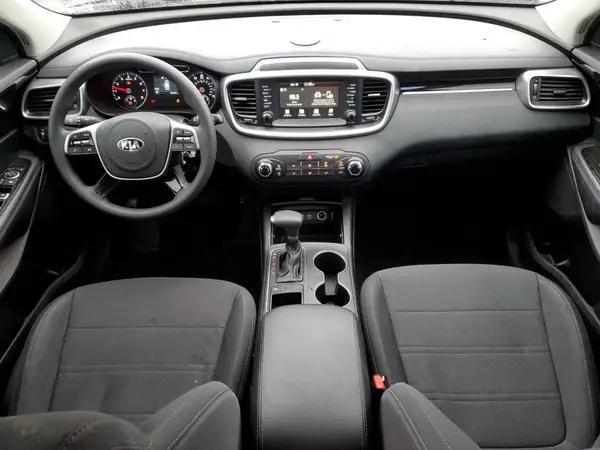 5XYPG4A35KG563794 2019 KIA SORENTO - Image 8
