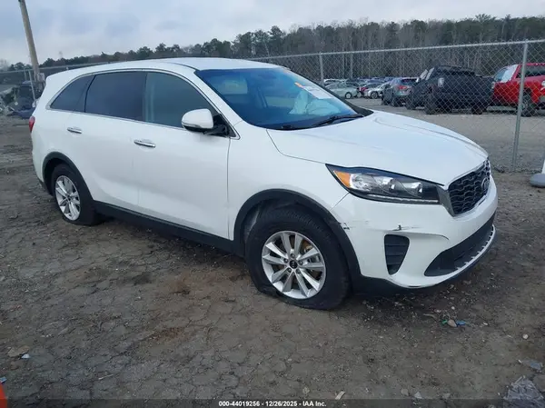5XYPG4A35KG564699 2019 KIA SORENTO - Image 1