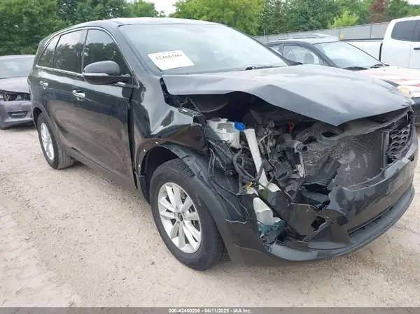 5XYPG4A35KG565304 2019 KIA SORENTO - Image 1