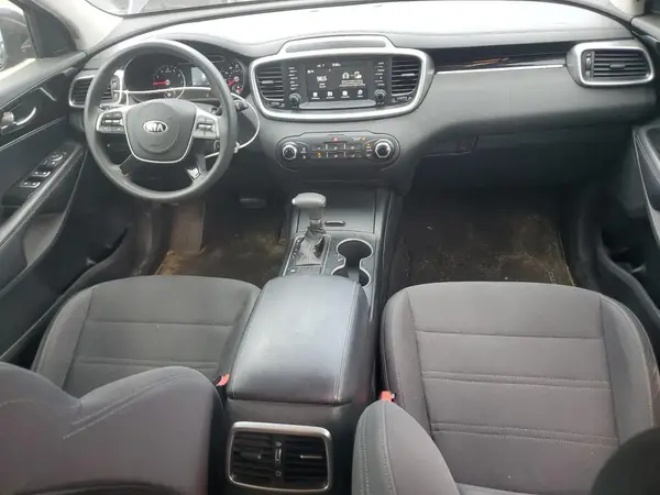 5XYPG4A35KG565805 2019 KIA SORENTO - Image 8