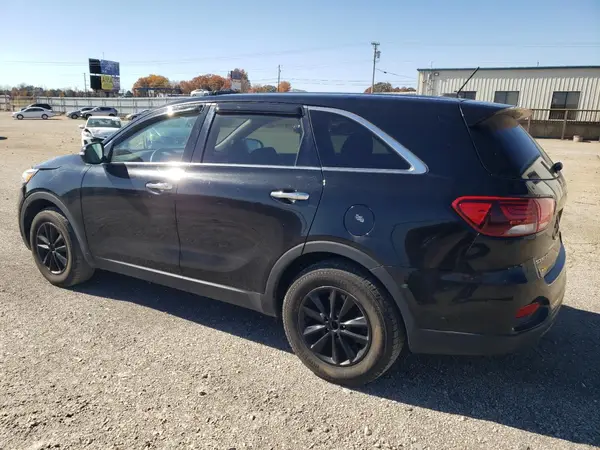 5XYPG4A35KG566257 2019 KIA SORENTO - Image 2