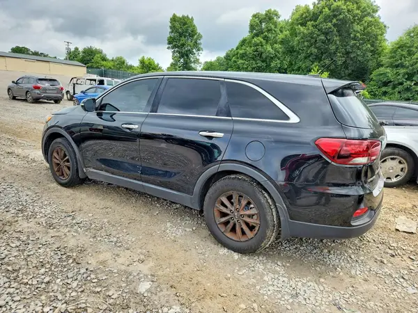 5XYPG4A35KG567540 2019 KIA SORENTO - Image 2