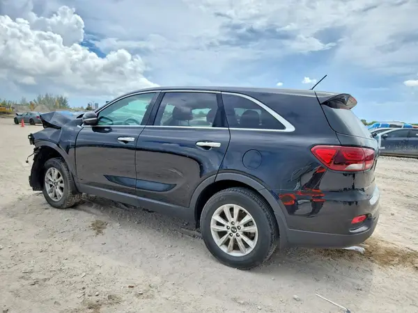 5XYPG4A35KG569496 2019 KIA SORENTO - Image 2