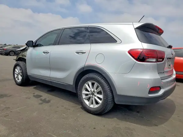 5XYPG4A35KG572303 2019 KIA SORENTO - Image 2