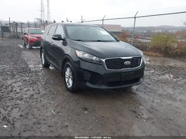 5XYPG4A35KG575315 2019 KIA SORENTO - Image 1