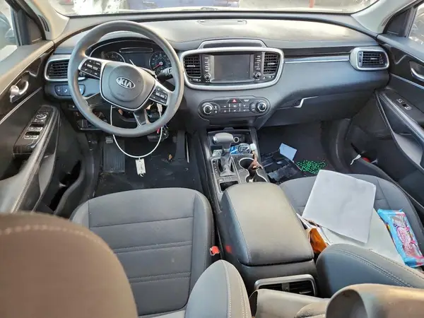 5XYPG4A35KG575993 2019 KIA SORENTO - Image 8