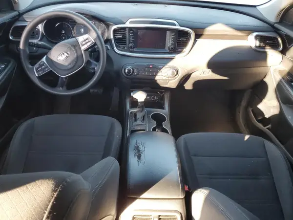 5XYPG4A35KG577307 2019 KIA SORENTO - Image 8