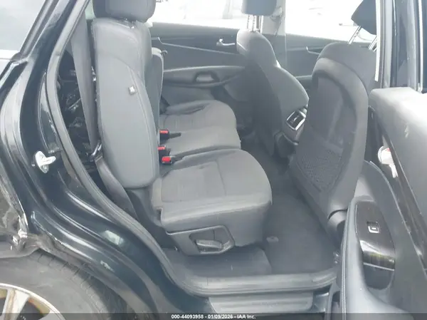 5XYPG4A35KG577338 2019 KIA SORENTO - Image 8