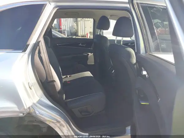 5XYPG4A35KG580014 2019 KIA SORENTO - Image 8