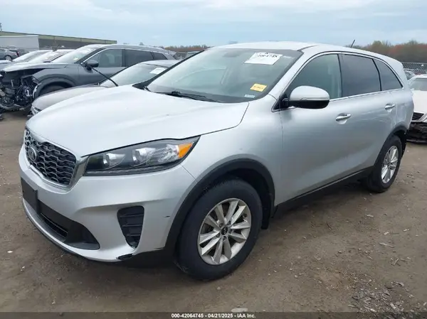 5XYPG4A35KG580742 2019 KIA SORENTO - Image 2