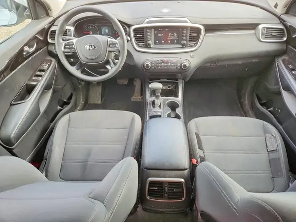 5XYPG4A35KG580921 2019 KIA SORENTO - Image 8