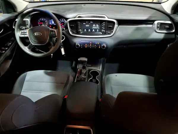 5XYPG4A35KG581969 2019 KIA SORENTO - Image 8