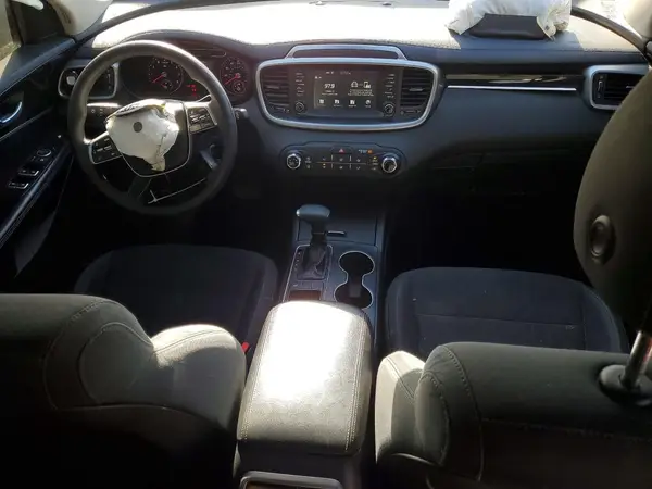 5XYPG4A35KG582426 2019 KIA SORENTO - Image 8
