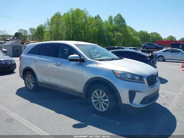 5XYPG4A35KG583642 2019 KIA SORENTO - Image 1