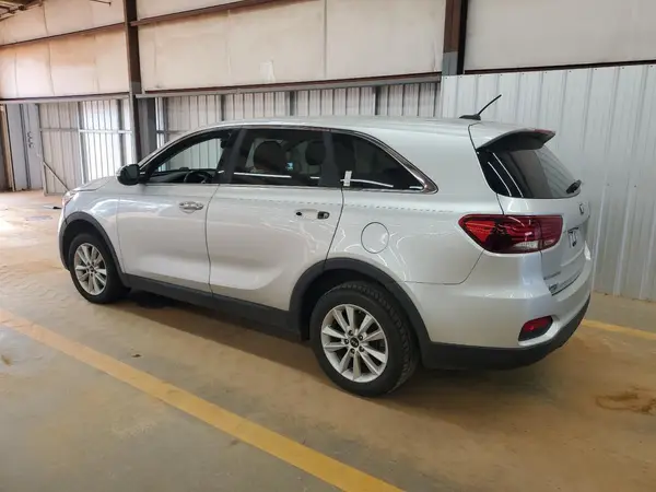 5XYPG4A35KG584063 2019 KIA SORENTO - Image 2