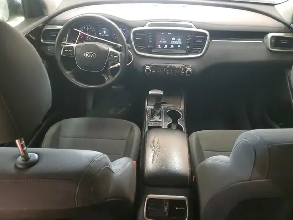 5XYPG4A35KG584063 2019 KIA SORENTO - Image 8