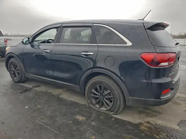 5XYPG4A35KG592356 2019 KIA SORENTO - Image 2
