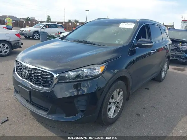 5XYPG4A35KG592633 2019 KIA SORENTO - Image 2