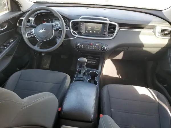 5XYPG4A35KG593040 2019 KIA SORENTO - Image 8