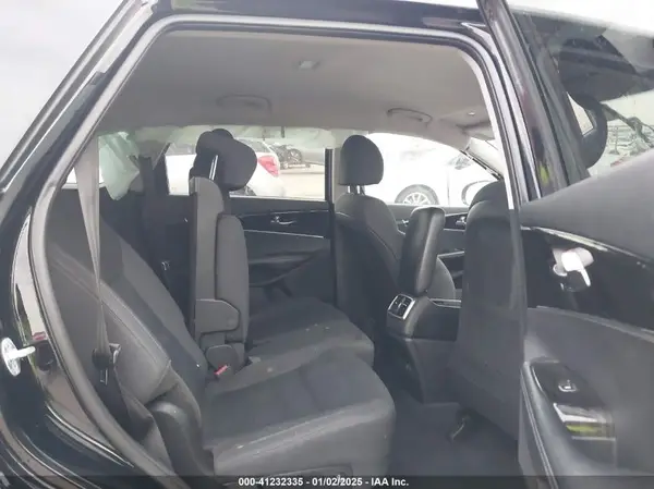 5XYPG4A35LG642383 2020 KIA SORENTO - Image 8