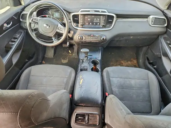 5XYPG4A35LG647681 2020 KIA SORENTO - Image 8