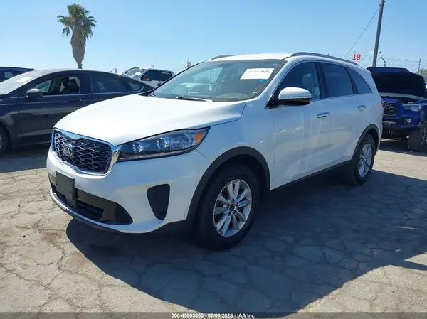 5XYPG4A35LG677733 2020 KIA SORENTO - Image 2