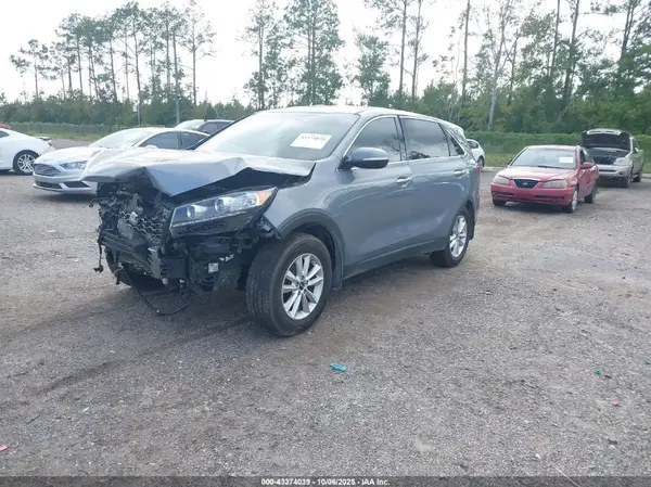 5XYPG4A35LG684889 2020 KIA SORENTO - Image 2