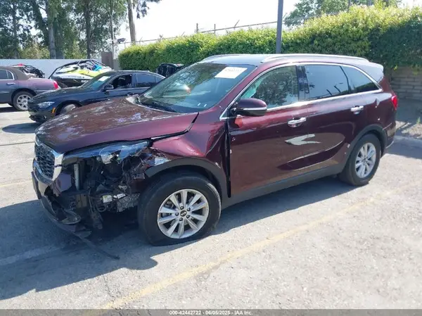 5XYPG4A35LG689042 2020 KIA SORENTO - Image 2