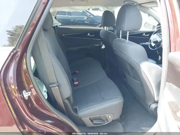 5XYPG4A35LG689042 2020 KIA SORENTO - Image 8