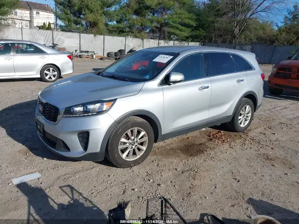 5XYPG4A35LG698467 2020 KIA SORENTO - Image 2