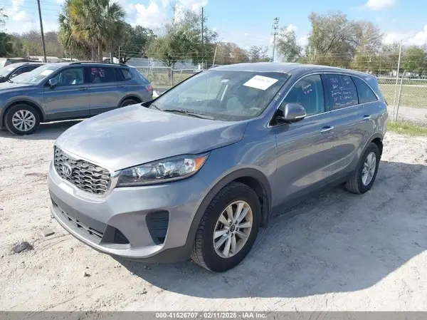 5XYPG4A35LG699327 2020 KIA SORENTO - Image 2