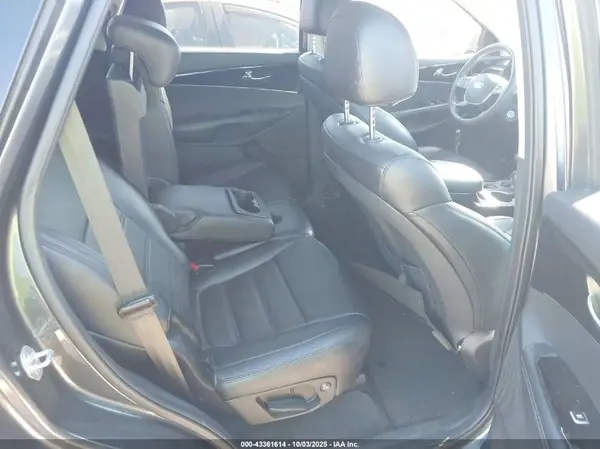 5XYPG4A35LG705367 2020 KIA SORENTO - Image 8