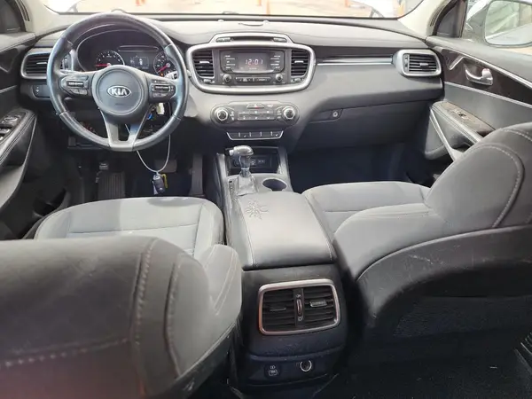 5XYPG4A36GG003077 2016 KIA SORENTO - Image 8
