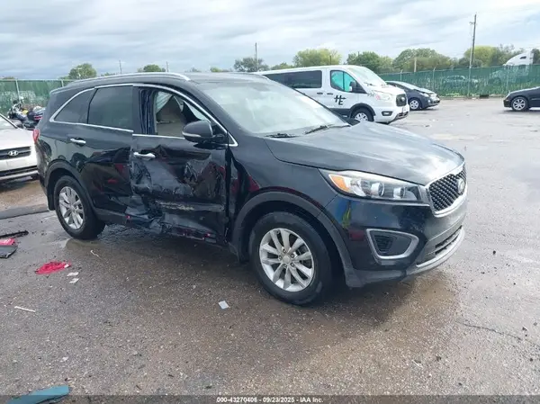 5XYPG4A36GG004374 2016 KIA SORENTO - Image 1