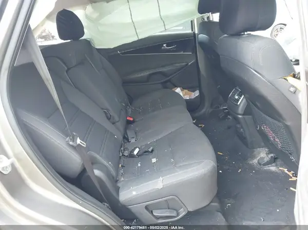 5XYPG4A36GG005573 2016 KIA SORENTO - Image 8