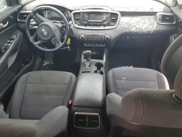 5XYPG4A36GG013270 2016 KIA SORENTO - Image 8