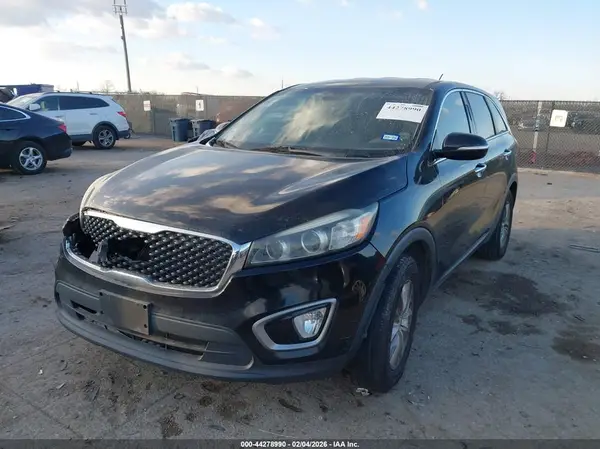 5XYPG4A36GG017688 2016 KIA SORENTO - Image 2