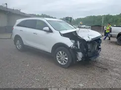 5XYPG4A36GG021353 2016 KIA SORENTO