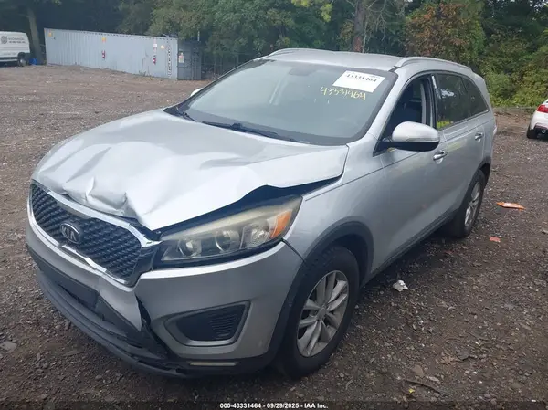 5XYPG4A36GG026942 2016 KIA SORENTO - Image 2