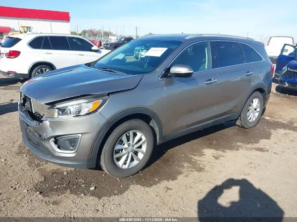 5XYPG4A36GG037035 2016 KIA SORENTO - Image 2