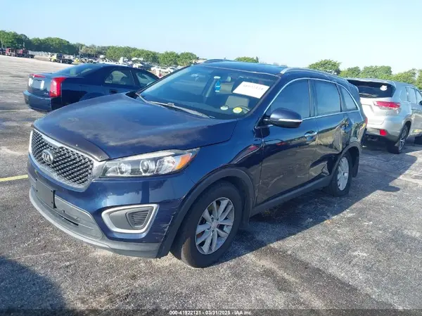 5XYPG4A36GG045104 2016 KIA SORENTO - Image 2
