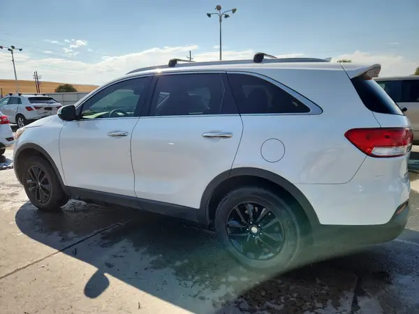 5XYPG4A36GG050187 2016 KIA SORENTO - Image 2