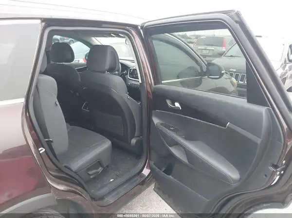 5XYPG4A36GG054143 2016 KIA SORENTO - Image 8