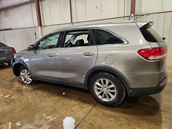 5XYPG4A36GG060346 2016 KIA SORENTO - Image 2