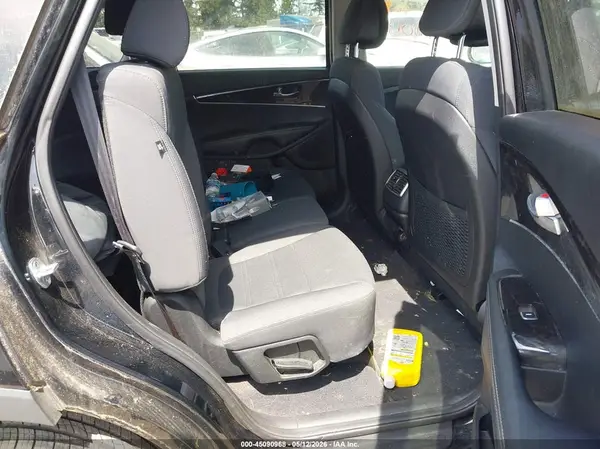 5XYPG4A36GG061237 2016 KIA SORENTO - Image 8